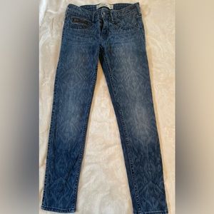 Hollister California zipper skinny jeans a ripple design